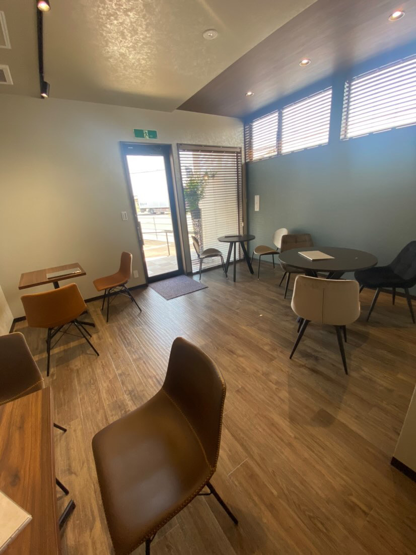 丸亀市天満町 hair make tutti neu cafe