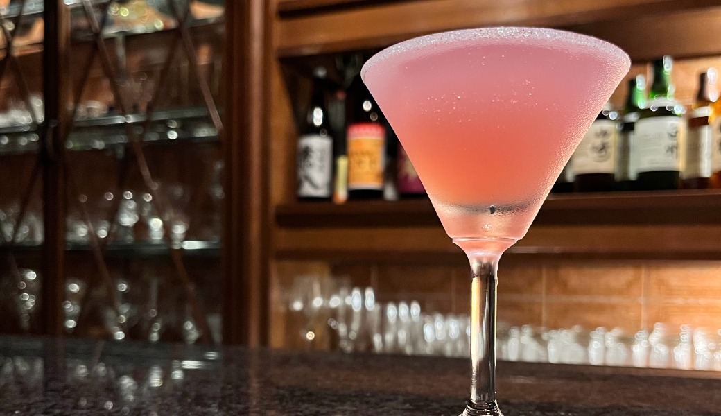 高松市古馬場町 二階のBar