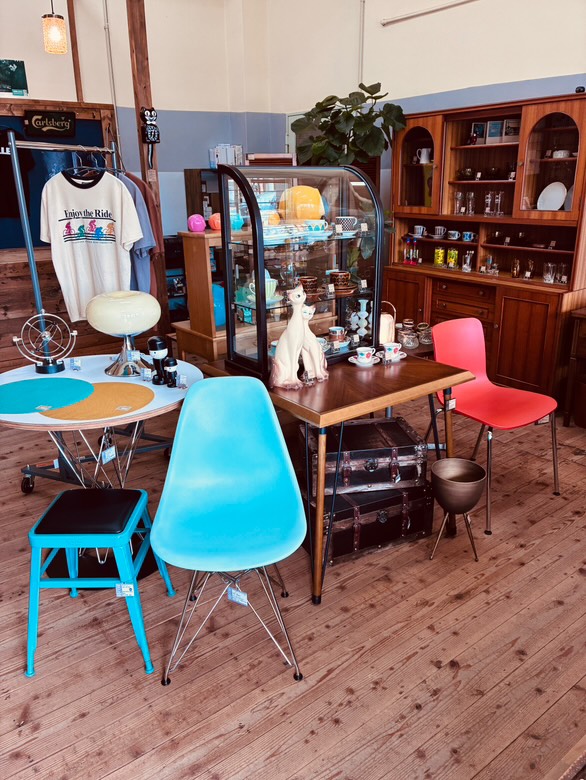 丸亀市南条町 Brocante