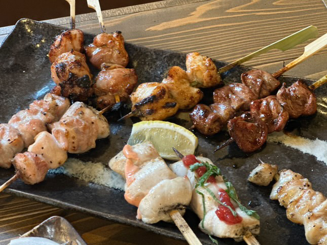 観音寺市茂西町 炭火焼き鳥 天家鶏